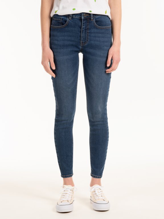 Základné džínsy skinny
