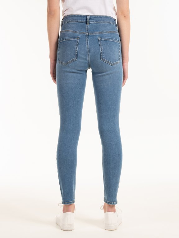 Základné džínsy skinny