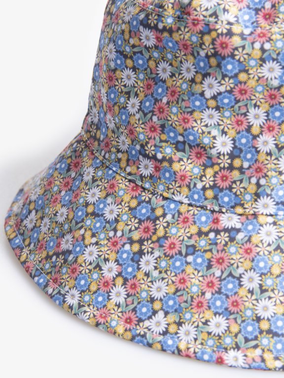Flower print bucket hat