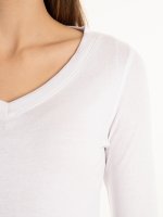 Basic ribbed v-neck t-shirt