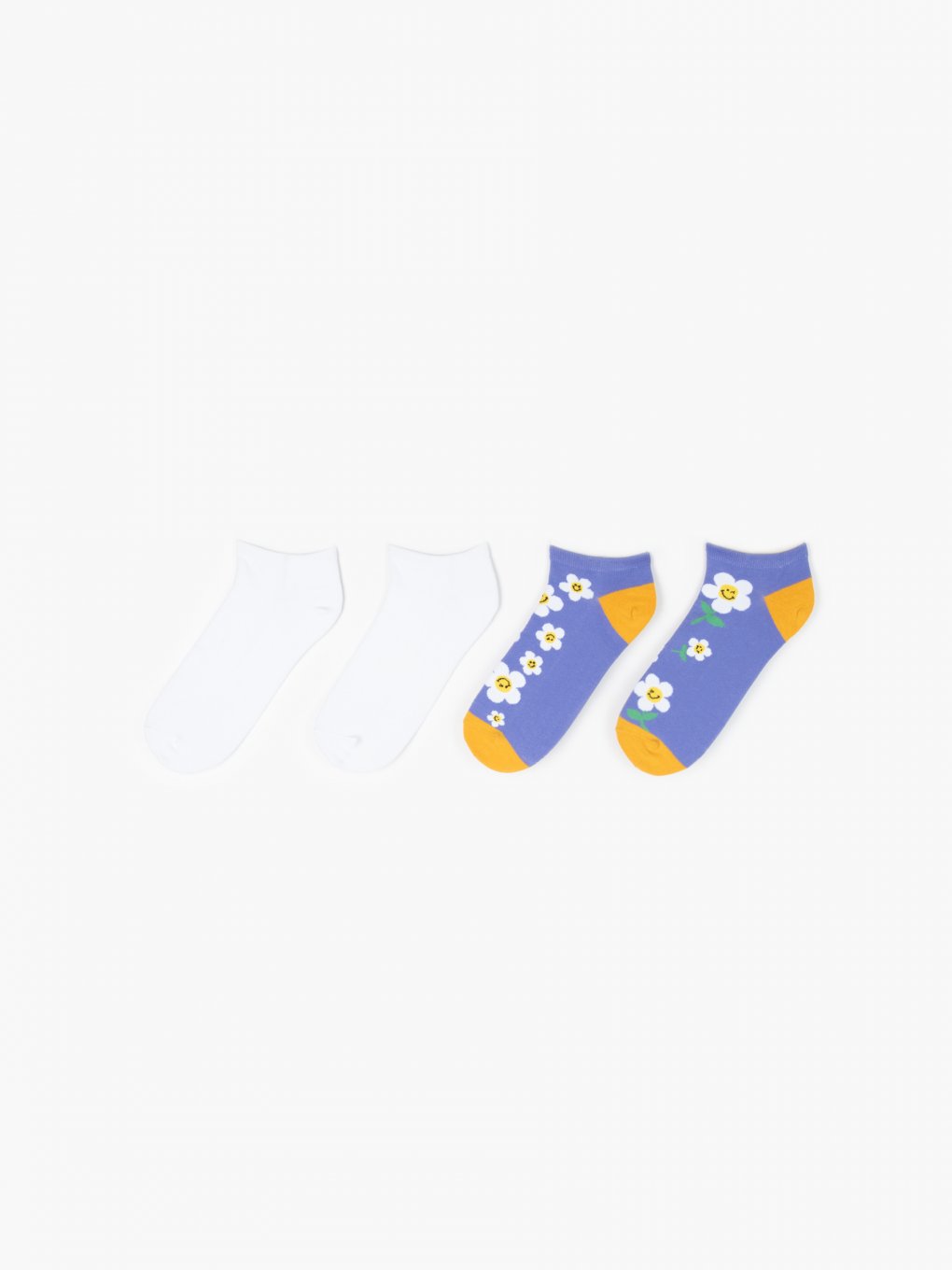 Dva páry ponožek
