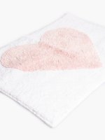 Heart design bath rug