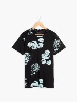 Floral print t-shirt