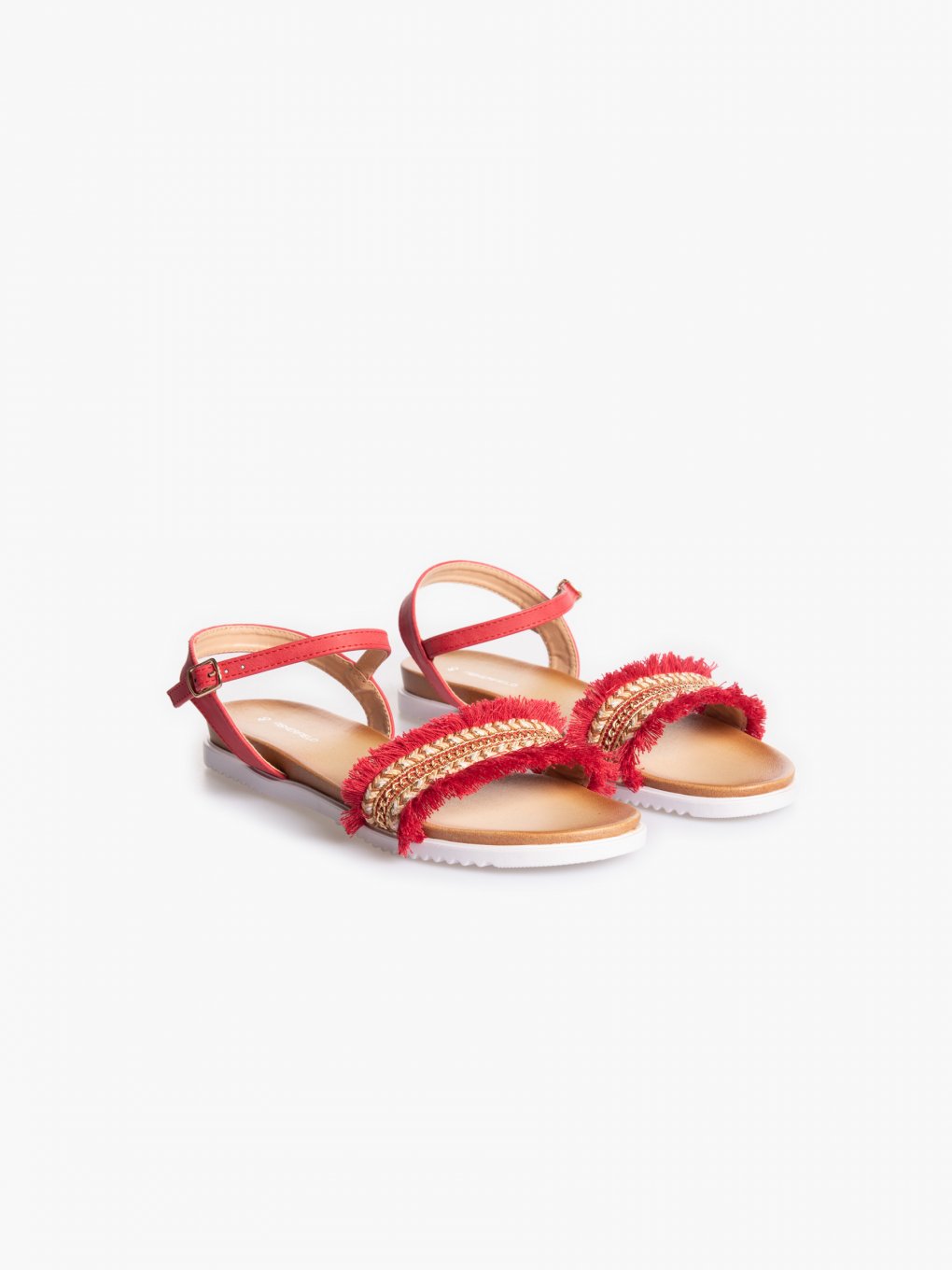 Sandals with tassels