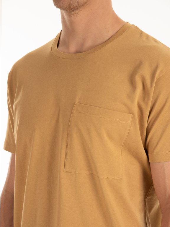 Koszulka basic z kieszonką