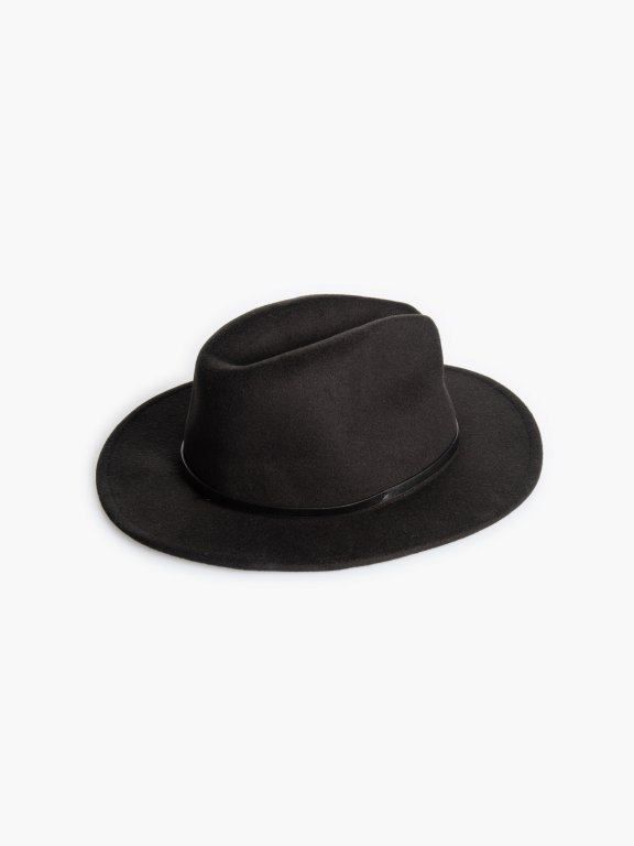Pletený klobouk fedora