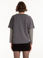 Cotton t-shirt with striped sleeves