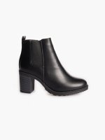 Block heeled ankle boots