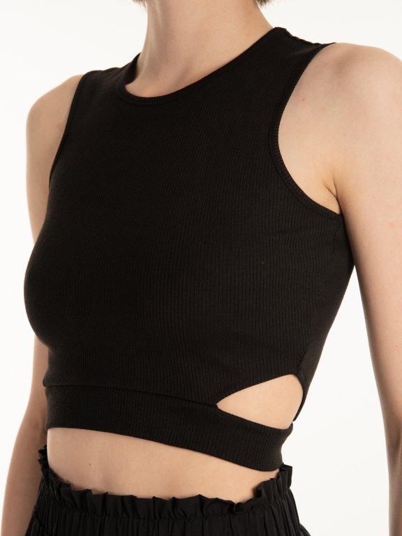 Ribbed crop top with cutouts