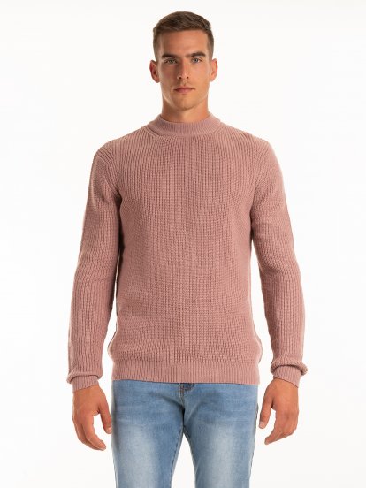 Žebrovaný pulovr