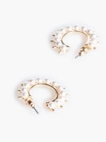 Hoop earrings with faux pearls