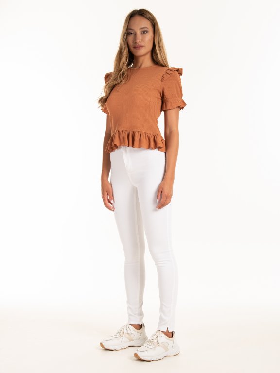 Structured top with ruffles