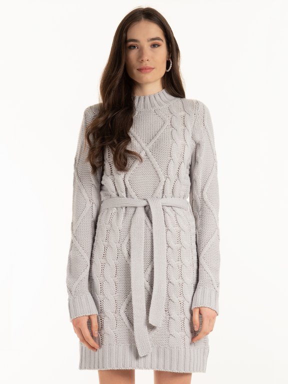 Cable knit pullover with belt
