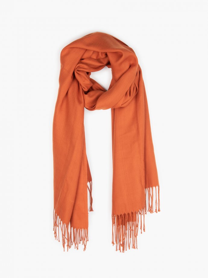 Basic scarf with tassels