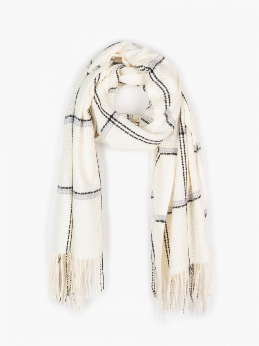 Plaid scarf with tassels