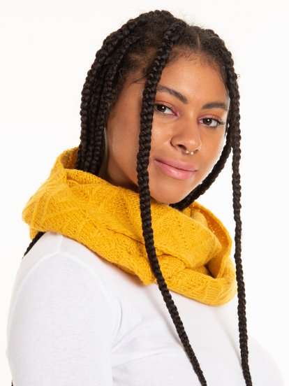 Knitted snood
