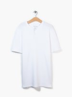 Basic T-Shirt aus Waffelgewebe mit Knöpfen