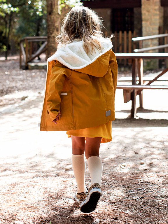 Długa wodoodporna kurtka przejściowa ocieplana z kapturem dla dziewczynki