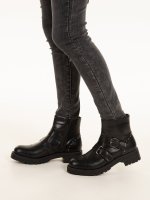 Ankle boots with buckles