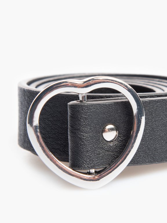 Belt with heart buckle