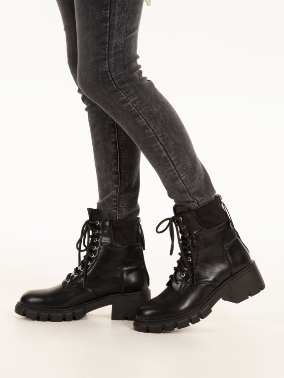 Lace-up ankle boots with zipper