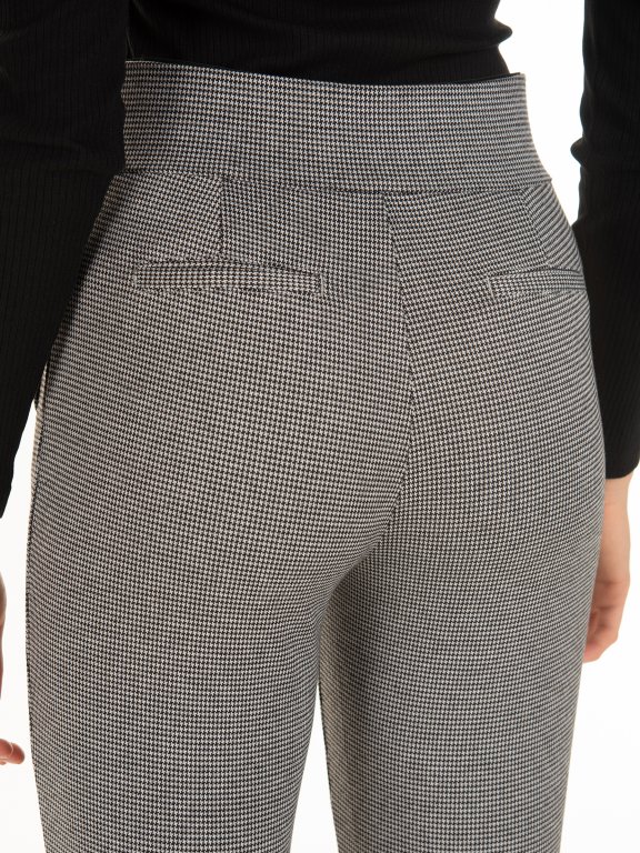 Dámské kalhoty bez zapínání s pepitová vzorem