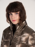 Lesklá prošívaná zimní dívčí bunda s kapucí a umělou kožešinou