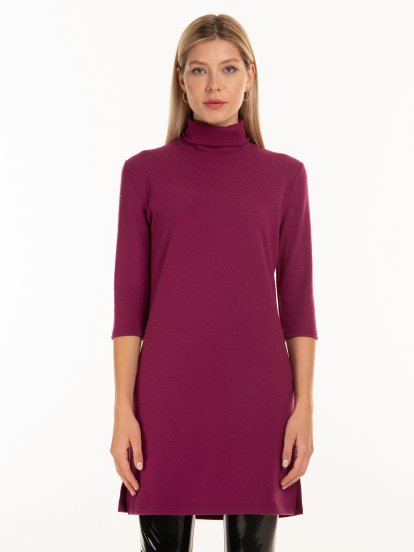 Knitted 3/4 sleeve rollneck top