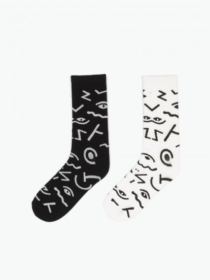 Sada dvou párů dámských vzorovaných ponožek