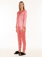 Saténová prúžkovaná pyžamová dámska košela