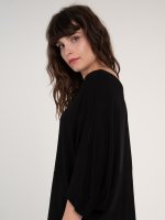 Wide top with 3/4 sleeves
