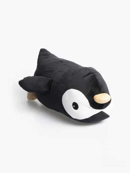 Penguin pillow