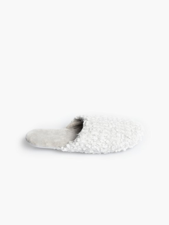 Soft slippers