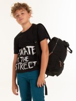 Bavlnené chlapčenské tričko s krátkym rukávom, okrúhlym výstrihom a nápisom