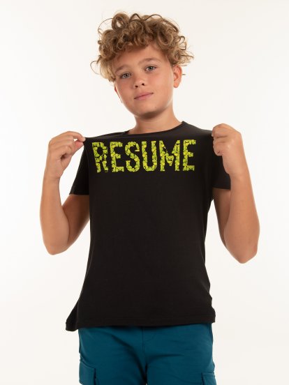 Bavlněné chlapecké tričko s krátkým rukávem, kulatým výstřihem a potiskem