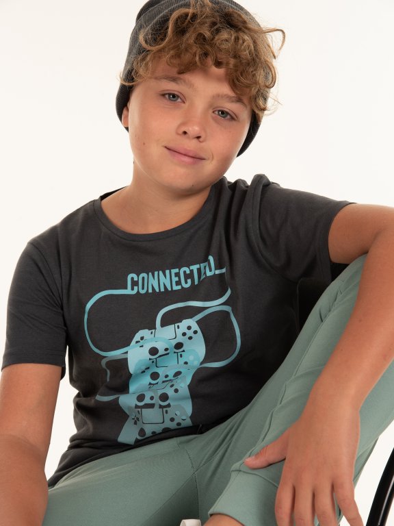 Bavlnené chlapčenské tričko s krátkym rukávom, okrúhlym výstrihom a potlačou