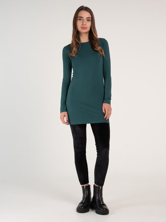 Longline stretchy long sleeve t-shirt with round neck