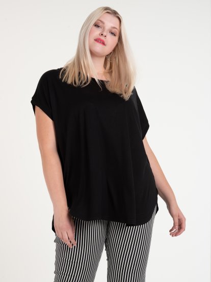 Longline viscose t-shirt with short sleeve and round neck