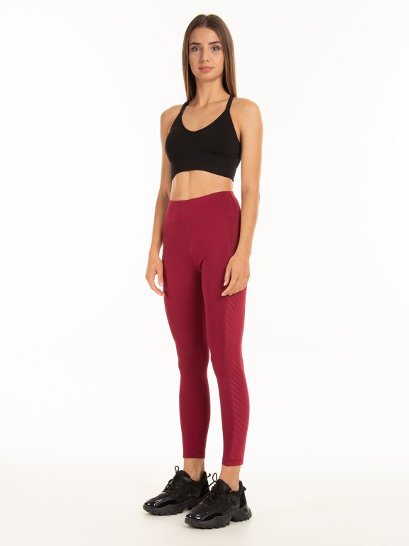 Sports leggings with side pocket