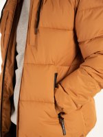 Prošívaná zimní bunda s kapucí pánská