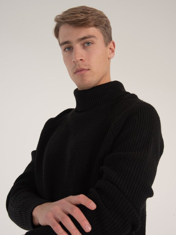 Ribbed rollneck pullover