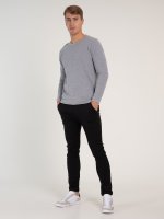 Regular fit basic ribbed long sleeve t-shirt with round neck
