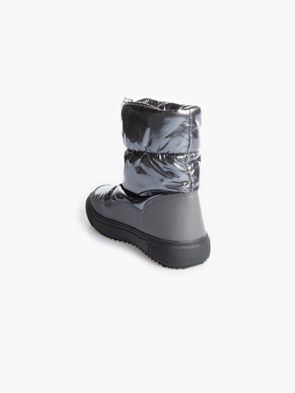 Insulated winter boots