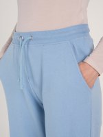 Klasyczne spodnie dresowe damskie basic z kieszeniami