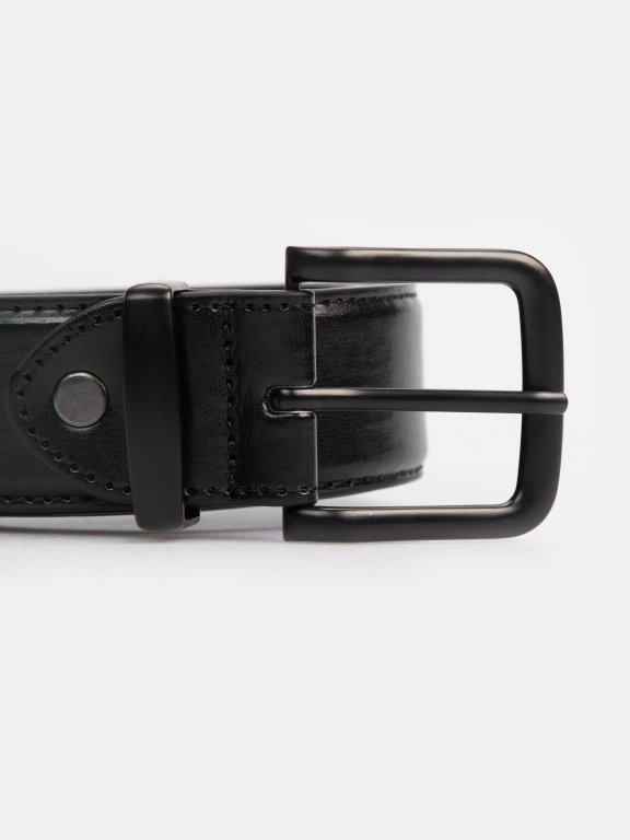 Faux leateher belt with zinc buckle