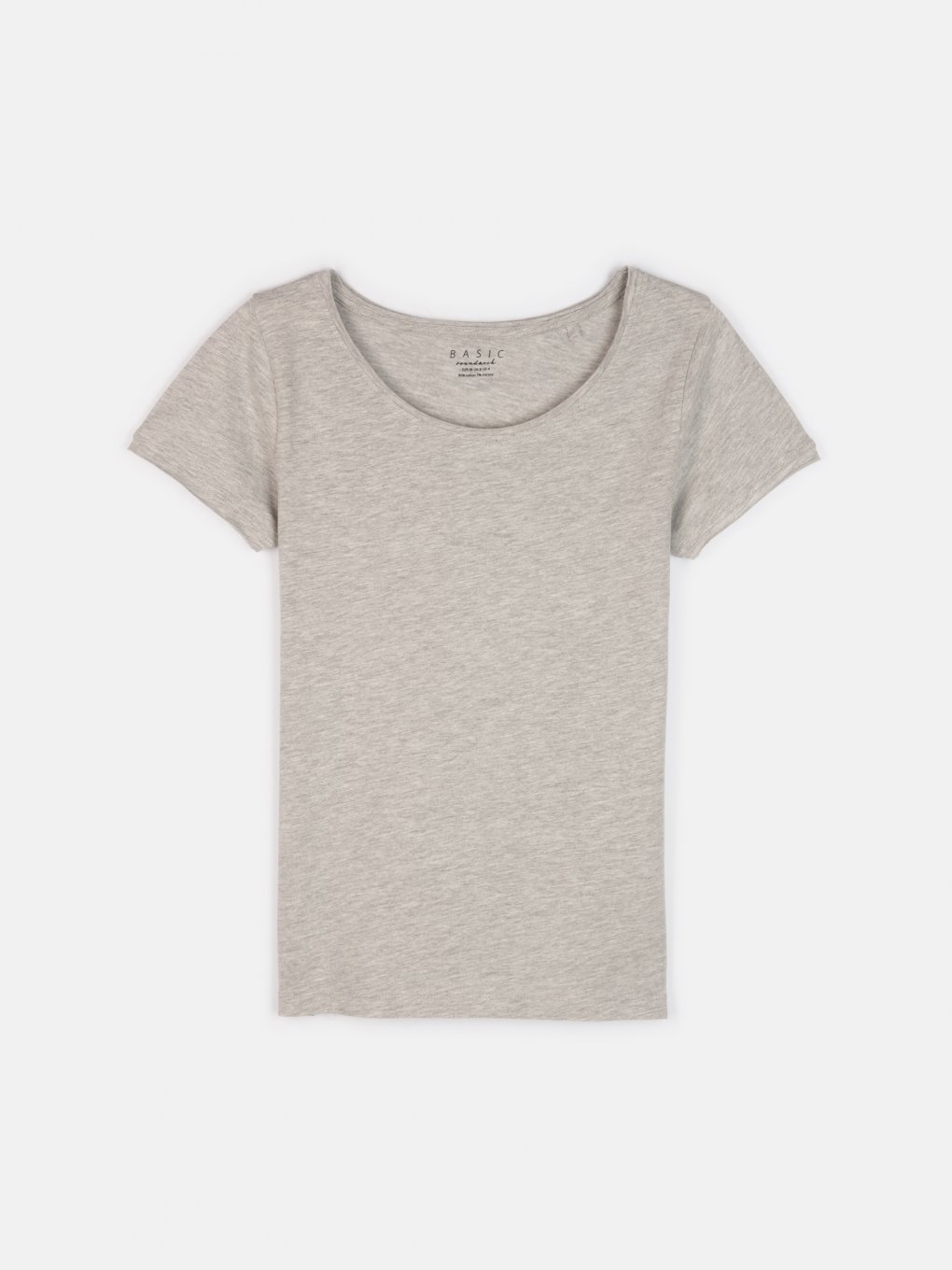 Basic short sleeve t-shirt with raw edges