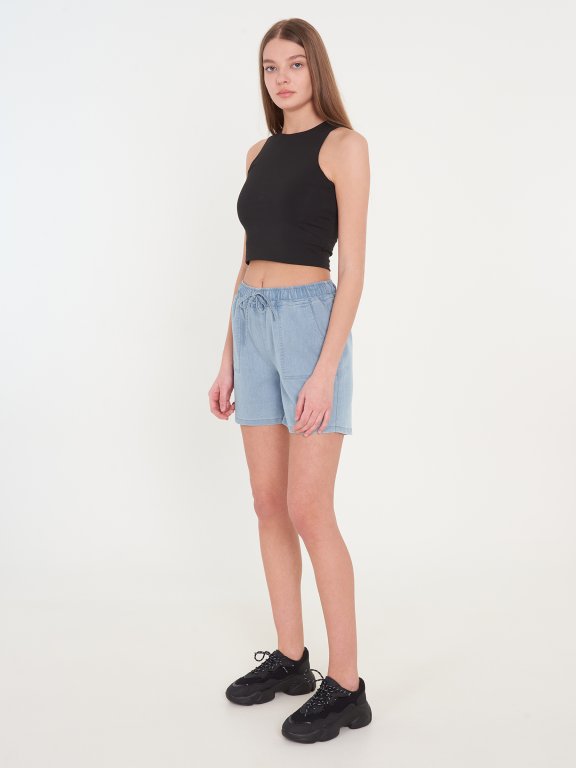 Cotton shorts with pockets