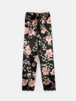 Satynowe damskie spodnie od piżamy w kwiaty