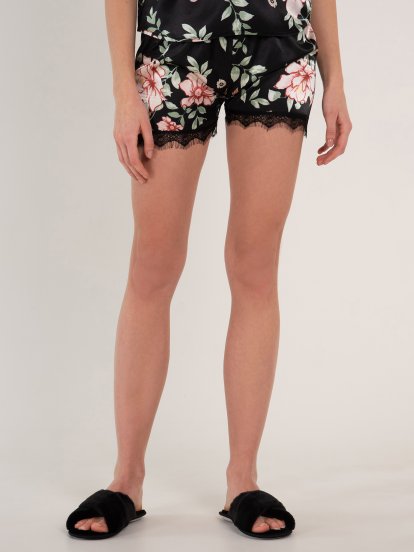 Floral print satin pyjama shorts with lace