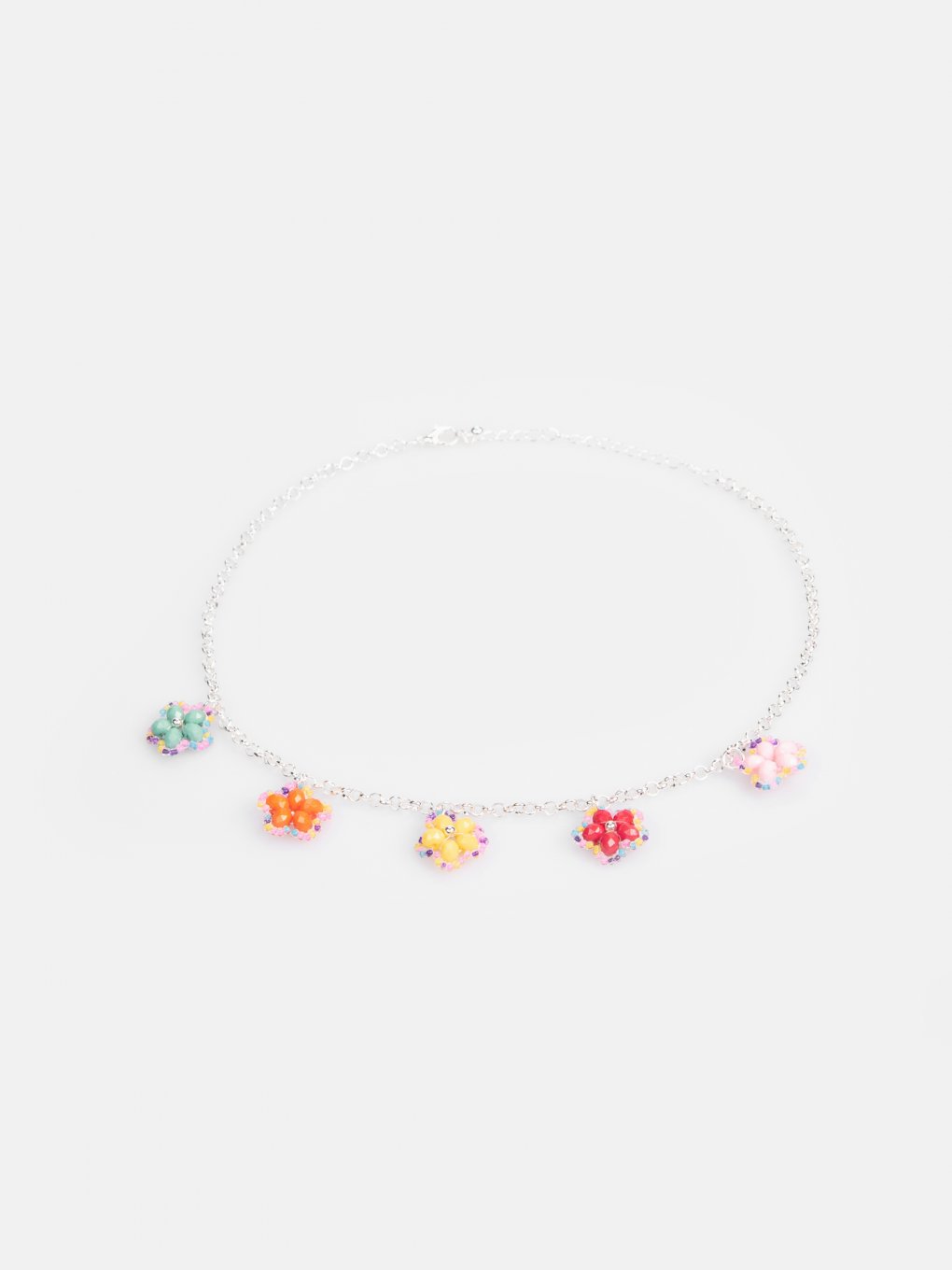 Beaded flower pendants necklace